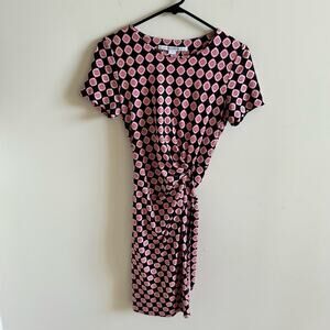 Diane Von Furstenberg Silk Dress 4 Pink Black  Short Sleeves Ruched Tie Waist